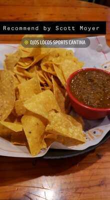 Ojos Locos Sports Cantina