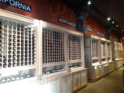 Bricks And Mortar Bar & Bistro