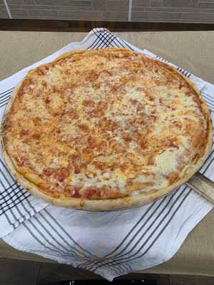 Tuti's Pizzeria & Restaurant