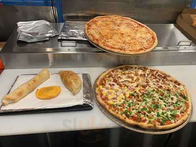 Tuti's Pizzeria & Restaurant