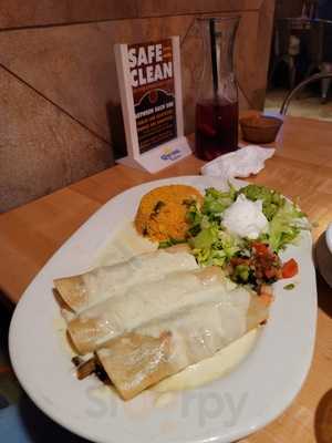 Victoria Tacos & Cerveza Co