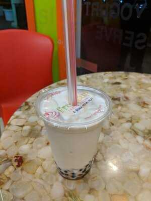 Fruity Cup Frozen Yogurt