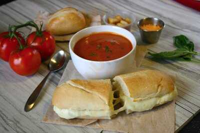 Pickleman's Gourmet Cafe