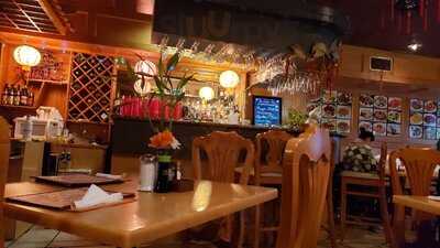 Jung's Golden Dragon Restaurant