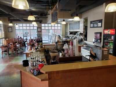 Petrone's Pazzo Vita Deli