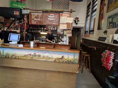 Hole In The Wall Barbecue