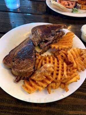 Phoenix Food & Spirits