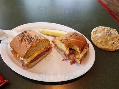 Heidi's Brooklyn Deli