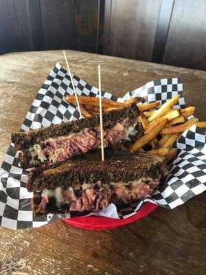 The Alberta Street Public House