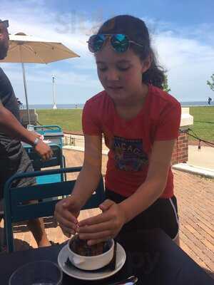 Lakefront Restaurant