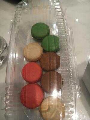 Promenade Food Court