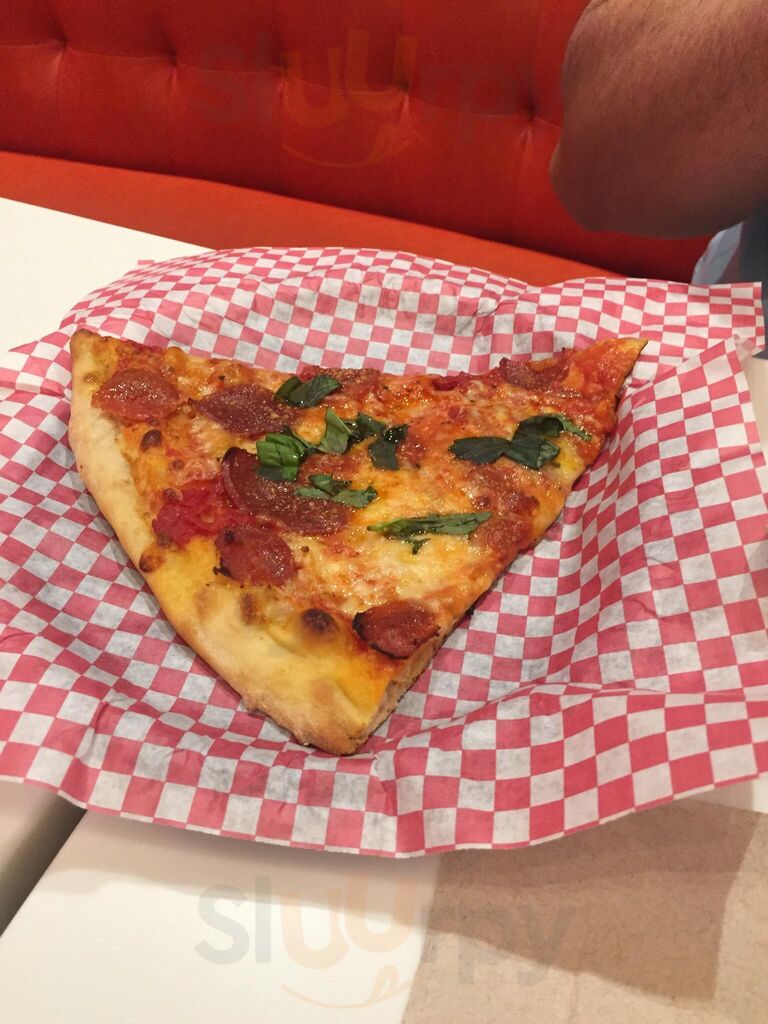 Promenade Food Court