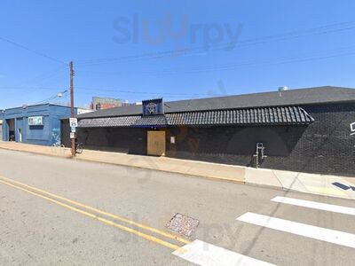 Feng Hibachi & Sushi