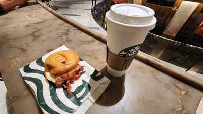 Starbucks - Harrahs Entrance