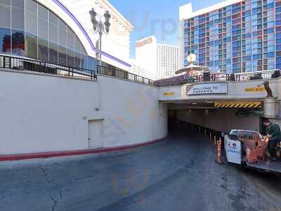 Starbucks - Harrahs Entrance