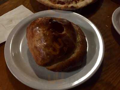 Pazzo's Restaurant & Bar