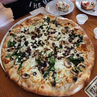 Pazzo's Restaurant & Bar