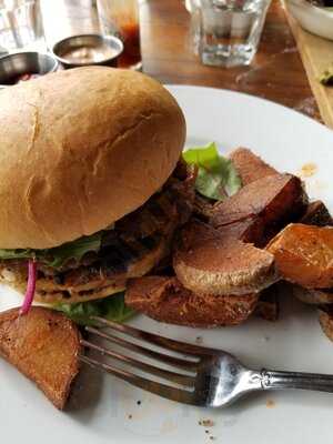 The Vanderbilt Restaurant & Bar