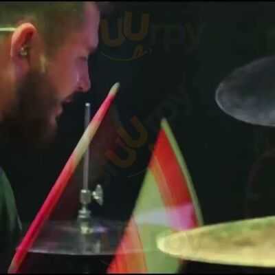 Diamond Pub & Billiards