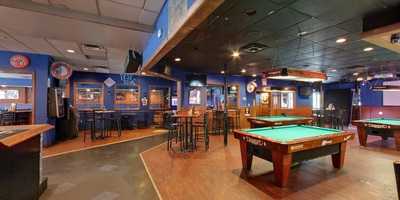 Diamond Pub & Billiards