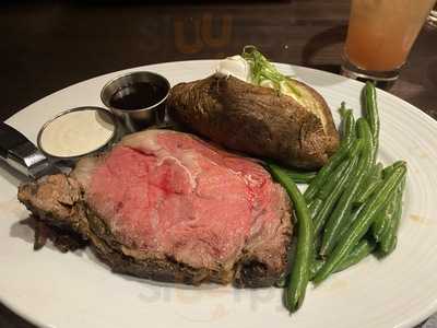 Standford's Bar & Grill