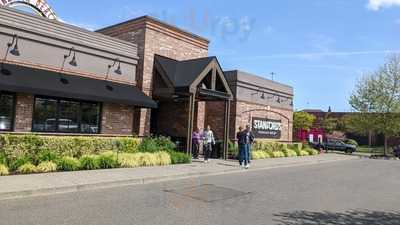 Standford's Bar & Grill