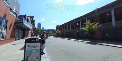 House Of Blues Restaurant & Bar