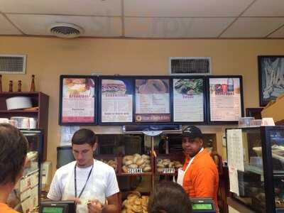 House Of Bagels And Bialys