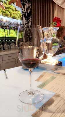 Wattle Creek Winery Tasting Room