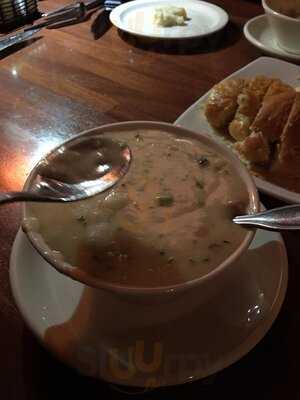 Claim Jumper Restaurants