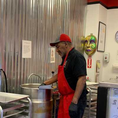 Bernards Pralines Of New Orleans