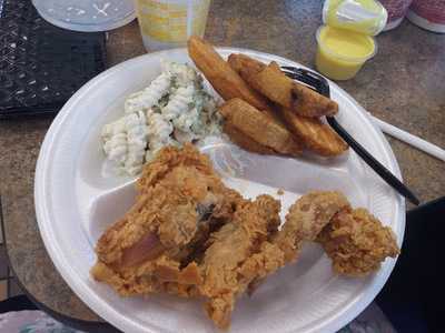 Lee's Famous Recipe Chicken