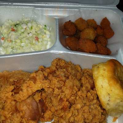 Lee's Famous Recipe Chicken