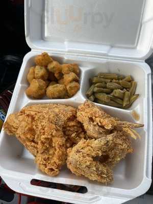 Lee's Famous Recipe Chicken