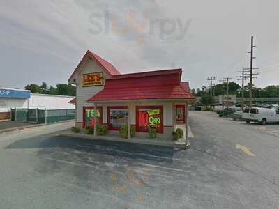 Lee's Famous Recipe Chicken