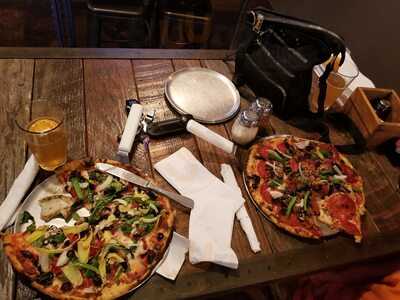 That’s Amore Pizzeria