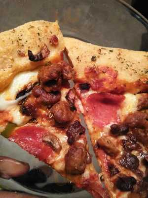 Pizza Hut - East 38th Street