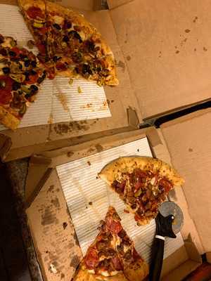 Pizza Hut - East 38th Street