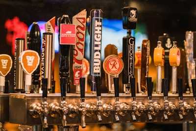 Magnolia Village Pub