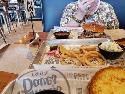 Famous Dave's Bar-b-que