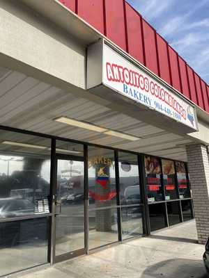 Antojitos Colombianos Bakery