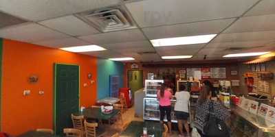 Antojitos Colombianos Bakery