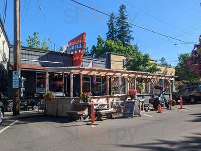 Renner's Grill And Lounge