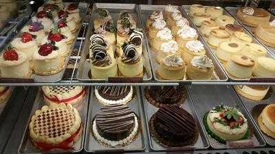 Carlo's Bakery