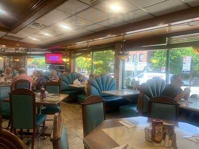 Bridgeview Diner