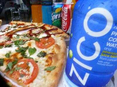 Liberty Pizza & Ice Cream Sandwiches