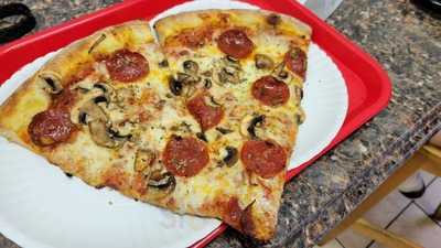 Yaghi's New York Pizzeria