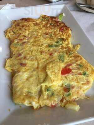 El Rinconcito El Chele Restaurant