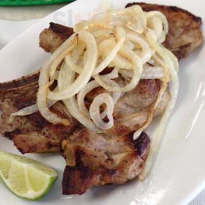 El Rinconcito El Chele Restaurant