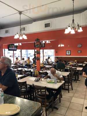 El Rinconcito El Chele Restaurant